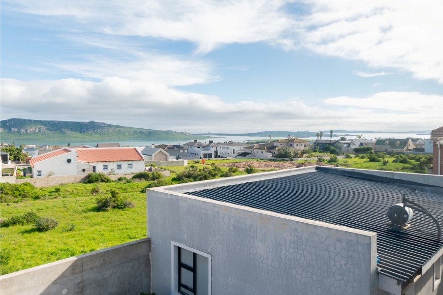 6 Bedroom Property for Sale in Myburgh Park Western Cape